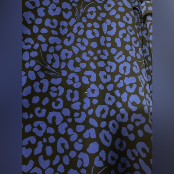 MICHAEL KORS - Blue Cheetah Print Ruffle Top - Worn Twice - Size L - Picture 3 of 5